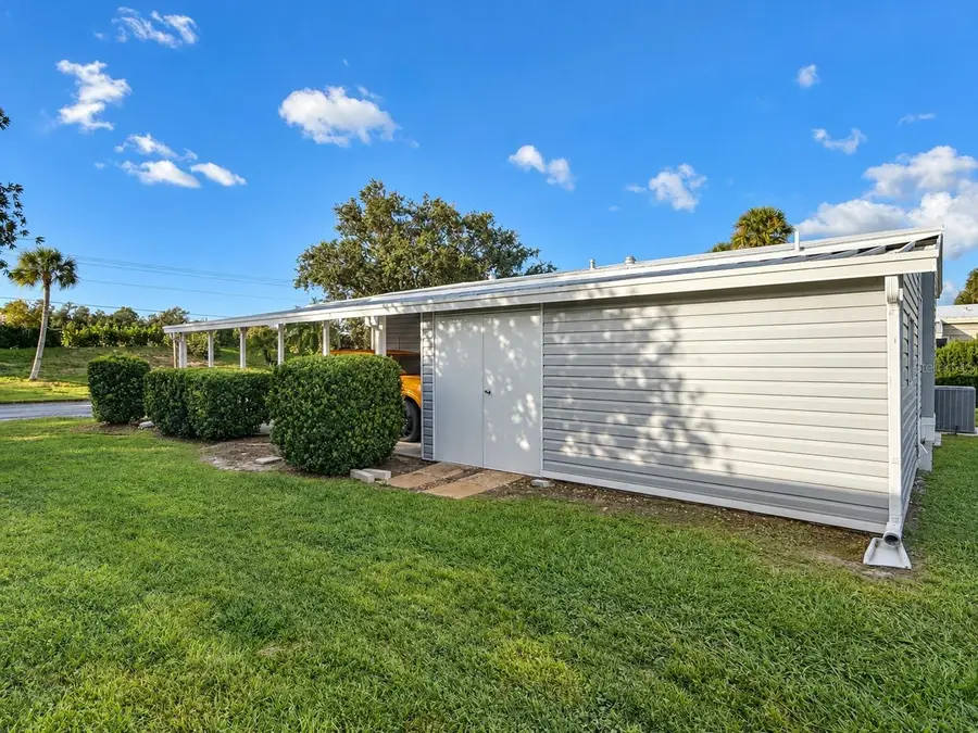 8406 Princess Court, Palmetto, FL 34221 - #2