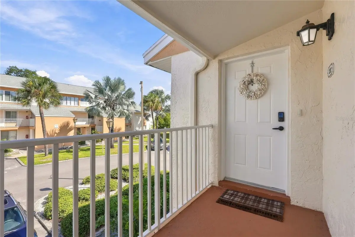 690 99th Avenue N #201, Saint Petersburg, FL 33702 - #1