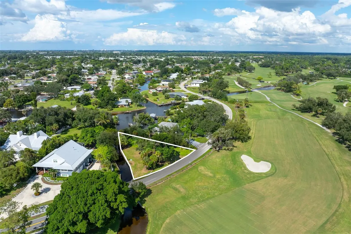 423 Magellan Drive, Sarasota, FL 34243 - #1