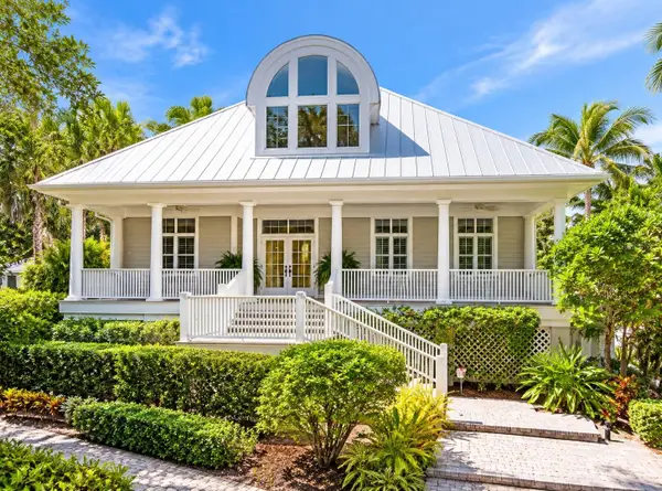 8846 Fishermens Bay Drive, SARASOTA, FL 34231