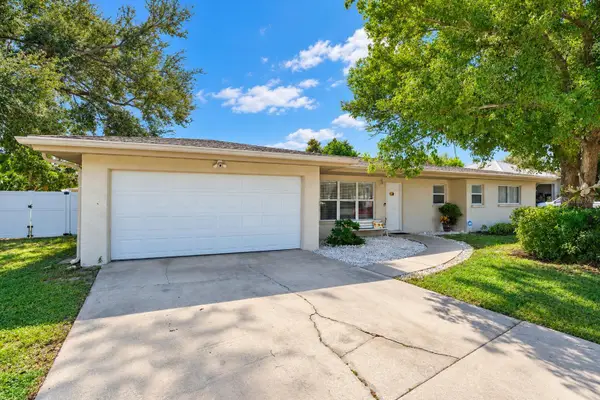 2334 Majestic Way, SARASOTA, FL 34231