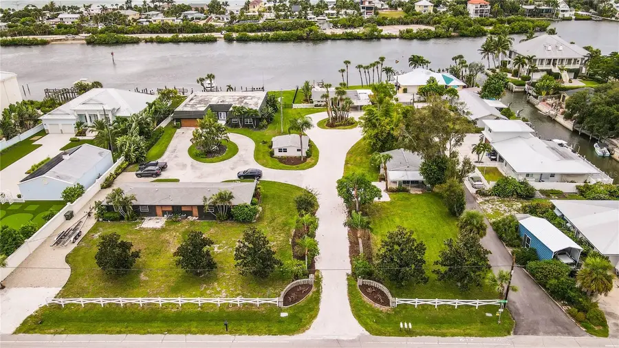 321 Bayshore Road, Nokomis, FL 34275 - #2