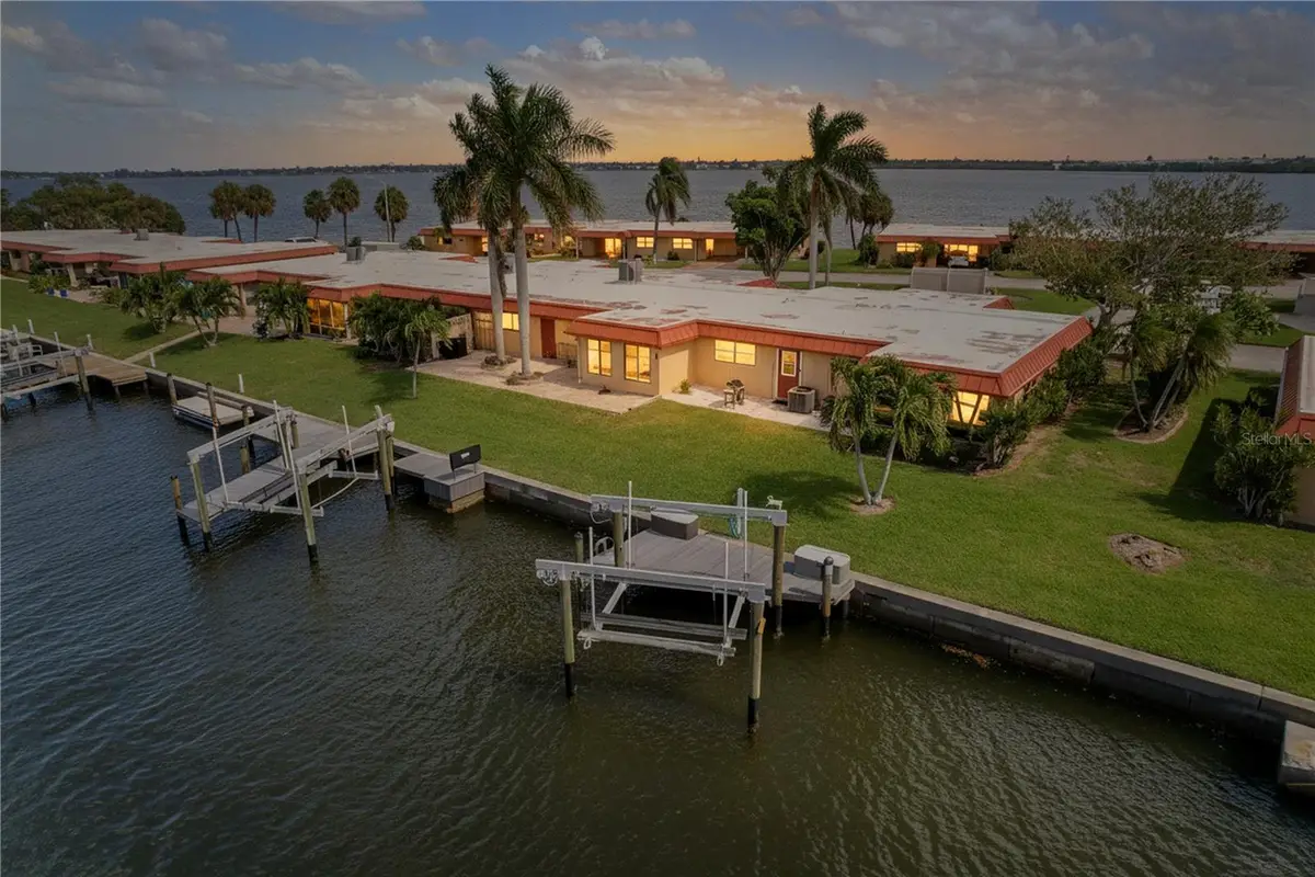 3852 Catalina Drive #127, Bradenton, FL 34210 - #1