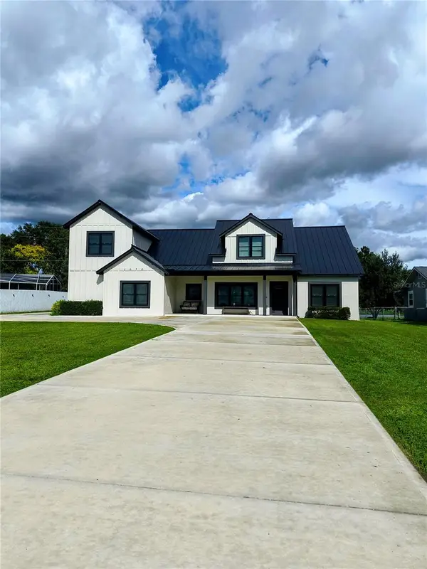 1070 Lake Ariana Boulevard, AUBURNDALE, FL 33823