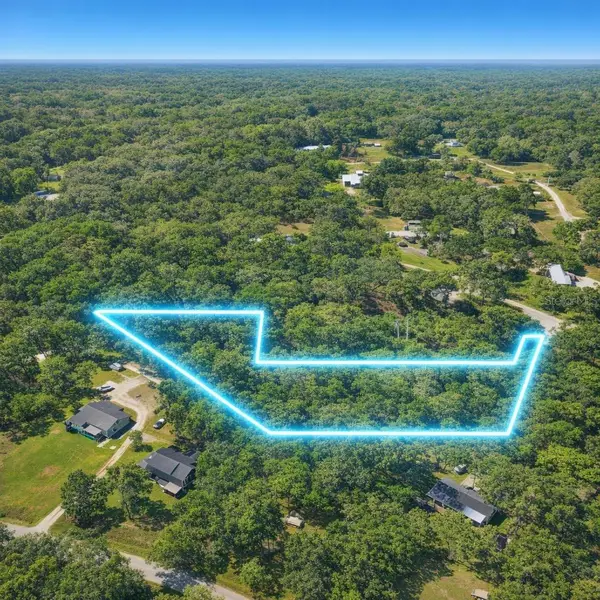 1764 Country Woods Drive, LAKELAND, FL 33809