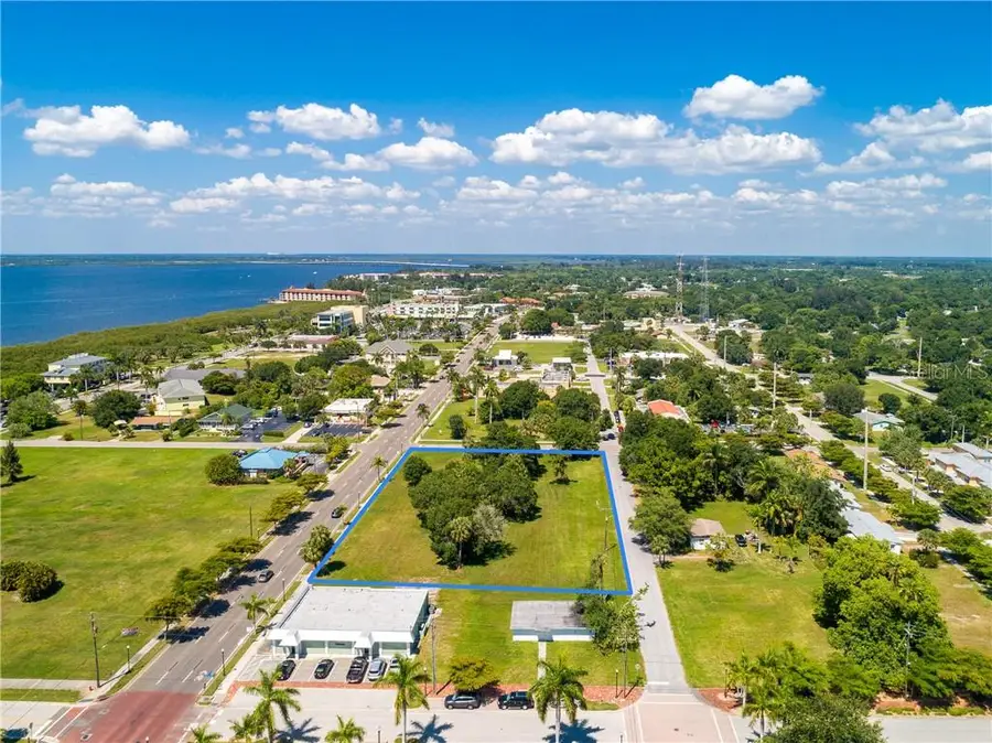 427,407, 417, 425 E Olympia Avenue, Punta Gorda, FL 33950 - #3