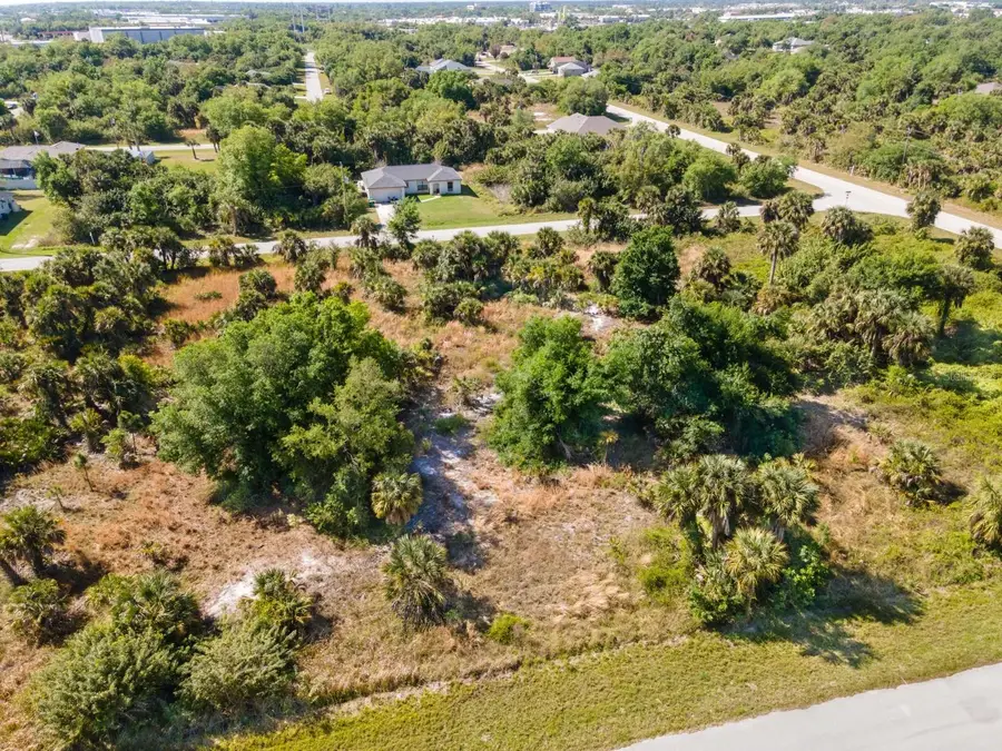 19053 Sheriff Avenue, Port Charlotte, FL 33954 - Image #3