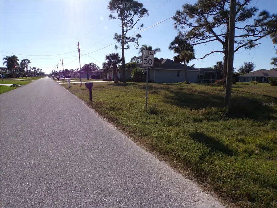 9 Long Meadow Lane, Rotonda West, FL 33947 - #3