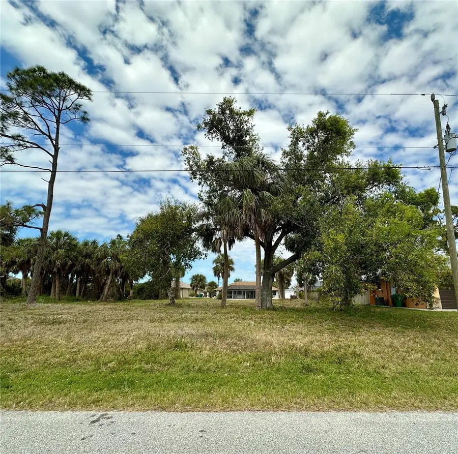 45 Long Meadow Lane, Rotonda West, FL 33947 - #3