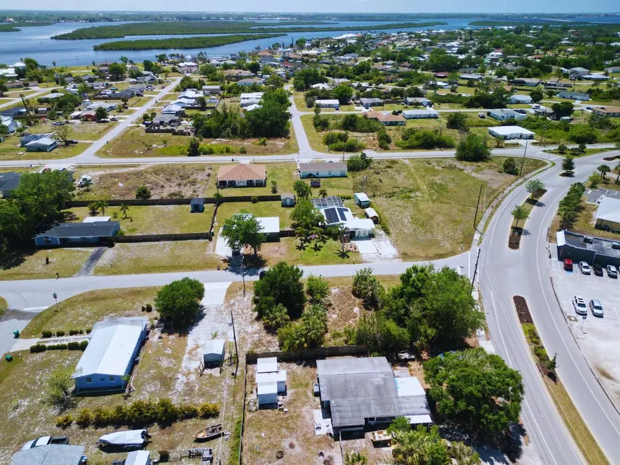 3096 Broadpoint Drive, Punta Gorda, FL 33983 - Image #2