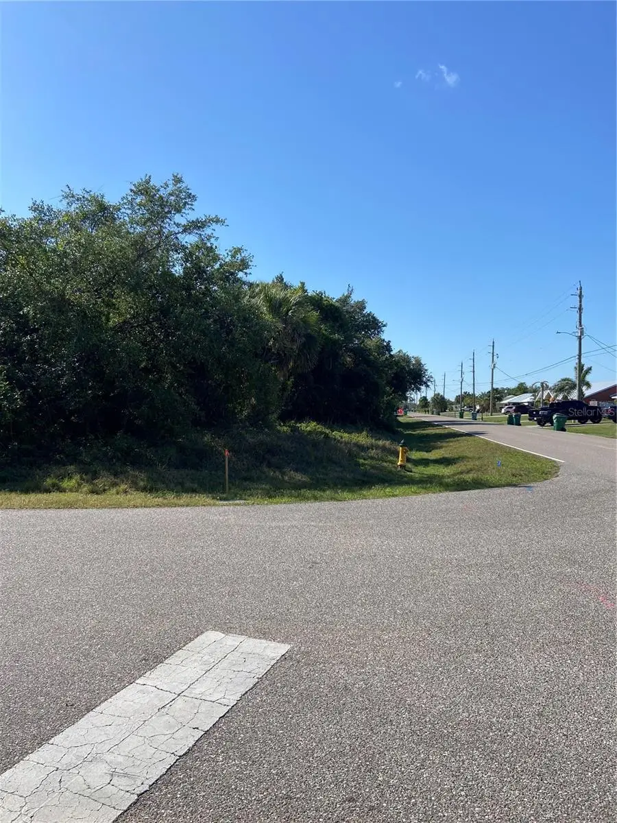 1189 Belmar Ave, Port Charlotte, FL 33948 - #3