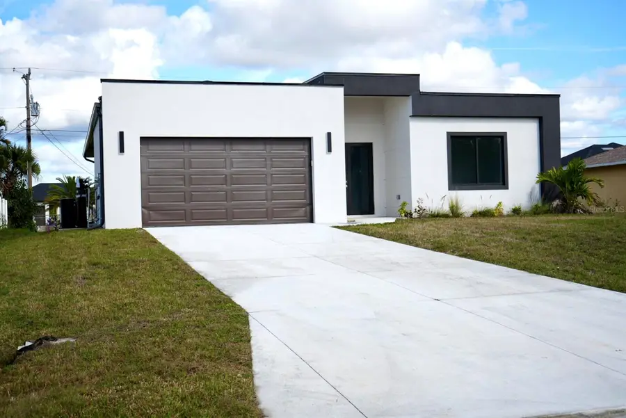 313 NE 9th Street, Cape Coral, FL 33909 - #2