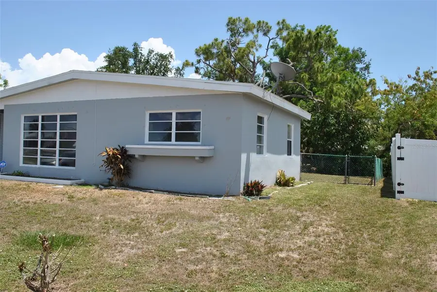 21275 Austin Avenue, Port Charlotte, FL 33952 - Image #2