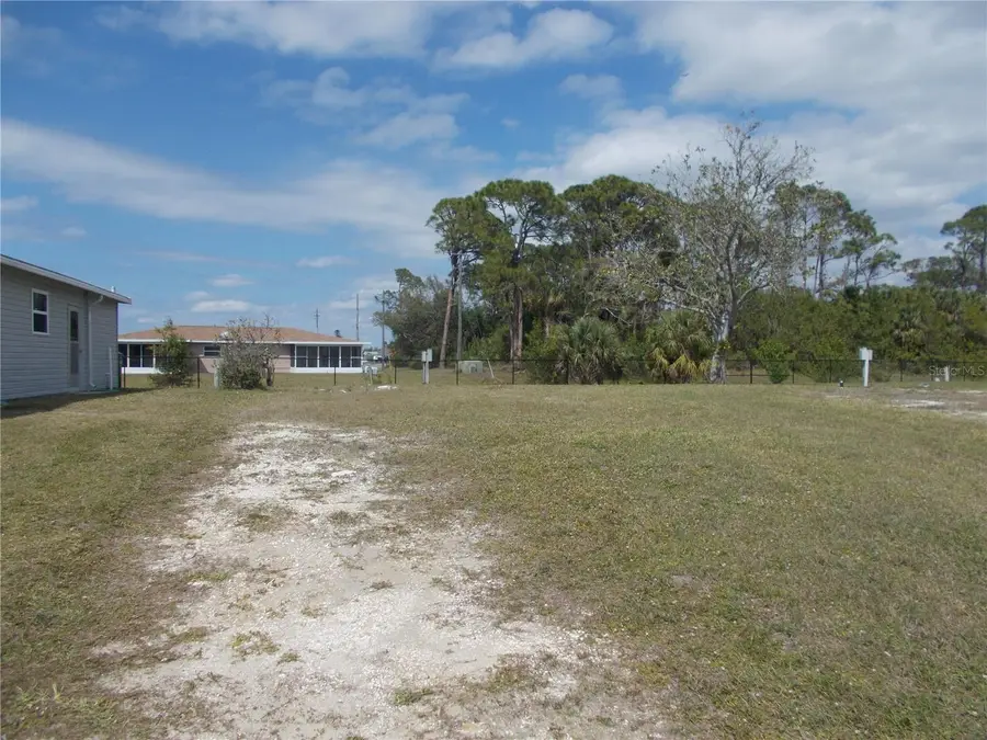 5552 Holiday Park Boulevard, North Port, FL 34287 - Image #3