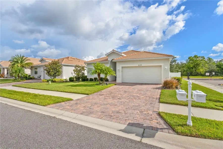5119 Grand Cypress Blvd, North Port, FL 34287 - Image #3