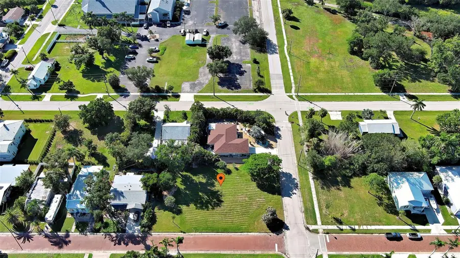 527 Palm Avenue, Punta Gorda, FL 33950 - Image #3