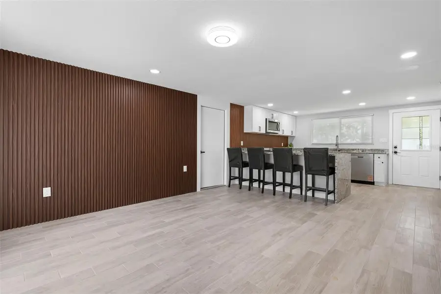 101 Riverview Avenue, Englewood, FL 34223 - Image #2