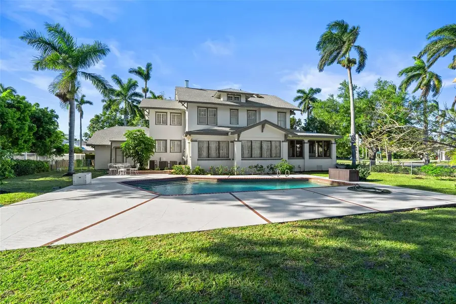 3235 Avocado Drive, Fort Myers, FL 33901 - Image #2