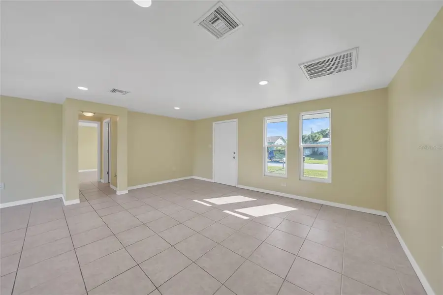 282 Seminole Boulevard Nw, Port Charlotte, FL 33952 - Image #3
