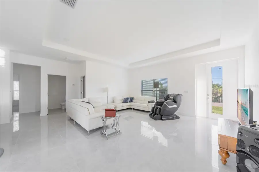 15473 Lakeland Circle, Port Charlotte, FL 33981 - Image #3