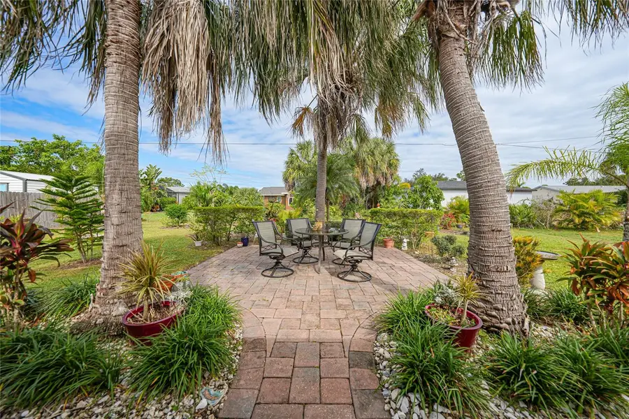 22554 Laika Avenue, Port Charlotte, FL 33952 - Image #2