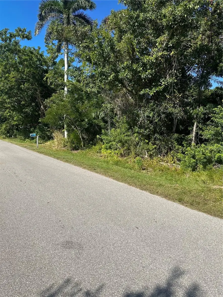 2016 Myrtle Avenue, Punta Gorda, FL 33950 - Image #2