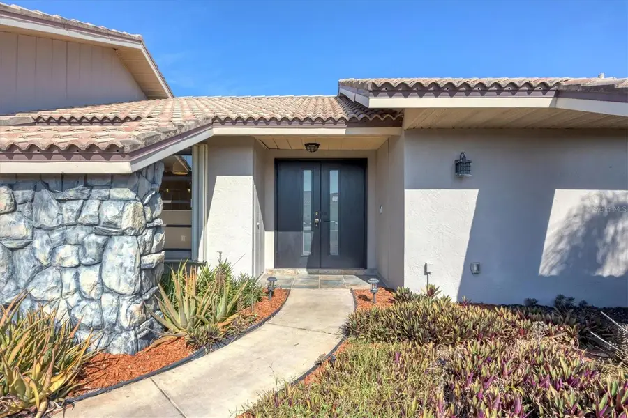 404 Firethorn Avenue, Englewood, FL 34223 - Image #3