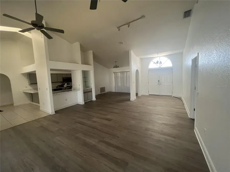 2092 Rio De Janeiro Avenue, Punta Gorda, FL 33983 - Image #2