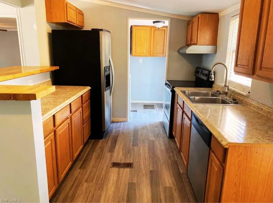 1281 Richmond Avenue, Clewiston, FL 33440 - Image #2