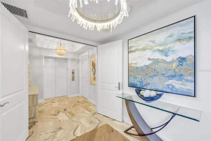 13675 Vanderbilt Drive #605, Naples, FL 34110 - Image #2