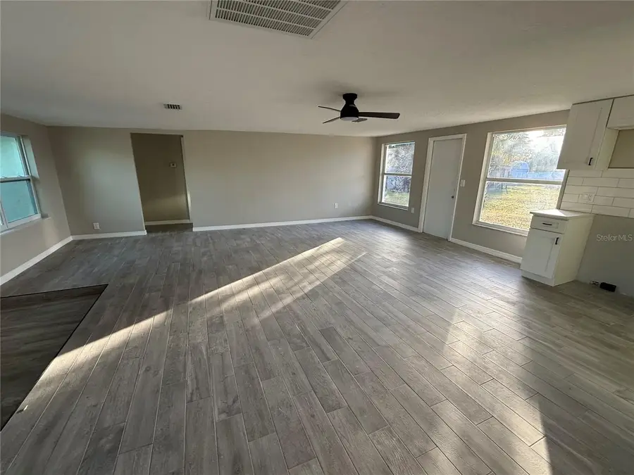 105 Sylvania Avenue, Englewood, FL 34223 - Image #3