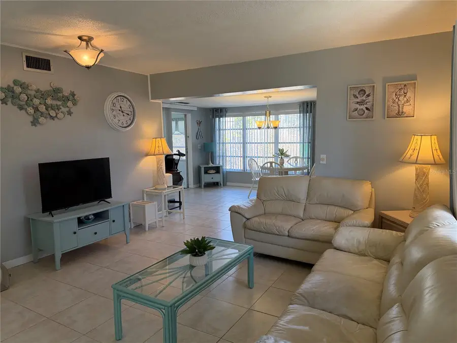 330 Lasayette Drive Ne, Port Charlotte, FL 33952 - Image #2