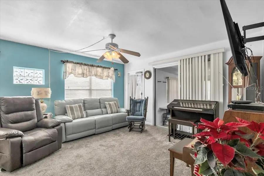 370 Duxbury Avenue, Port Charlotte, FL 33952 - Image #3