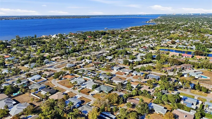 885 Entrada Drive S, Fort Myers, FL 33919 - #2