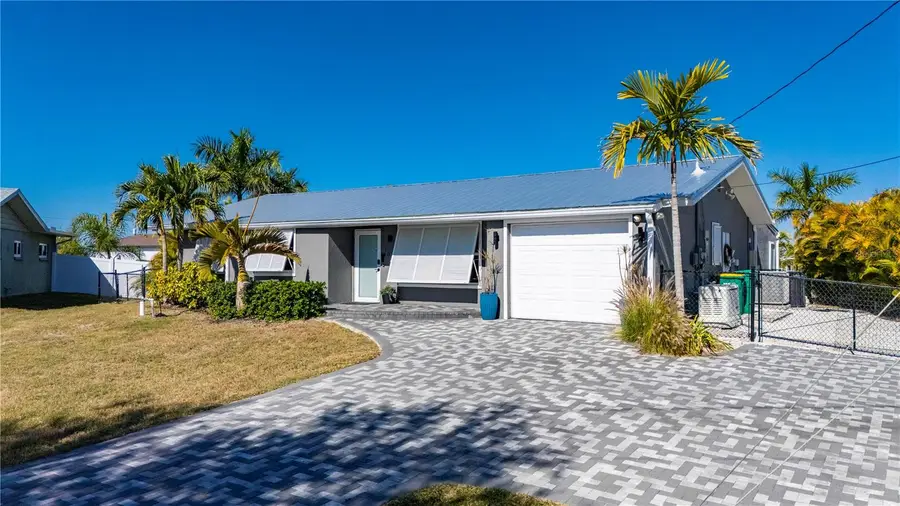 186 Chelsea Court Nw, Port Charlotte, FL 33952 - #2