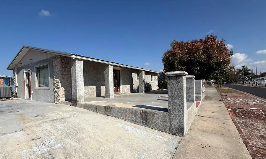 1129 SW Golden Avenue, Arcadia, FL 34266 - #2