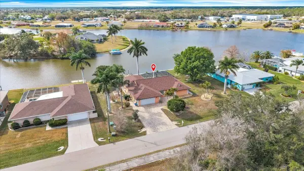 12605 SW Kings Row, LAKE SUZY, FL 34269