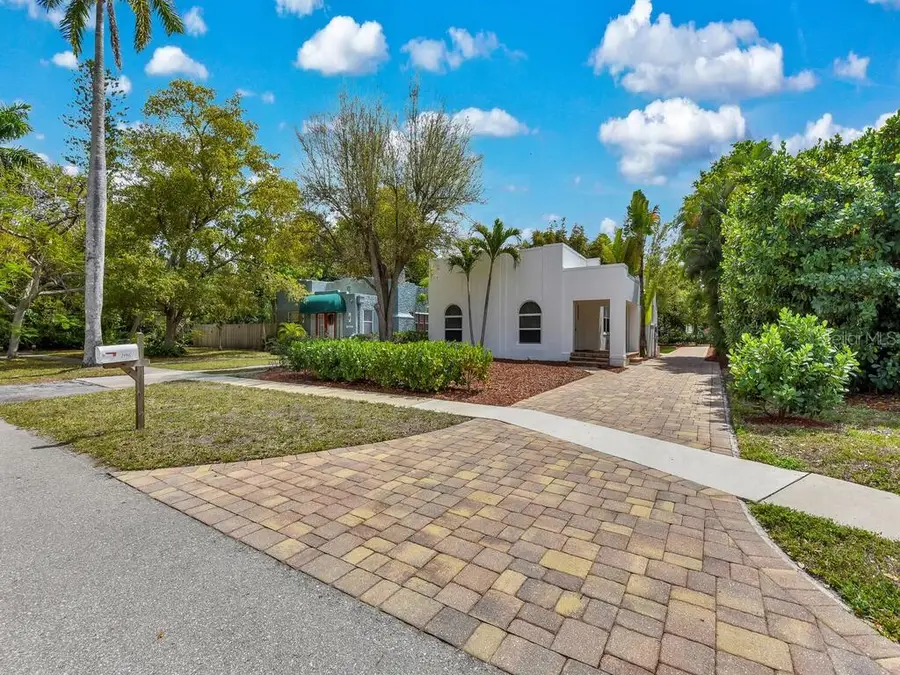 1446 Poinciana Avenue, Fort Myers, FL 33901 - #3