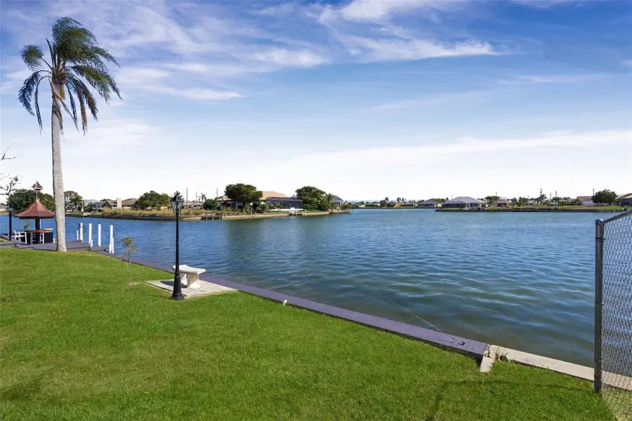 29 SE 10th Avenue, Cape Coral, FL 33990 - #3