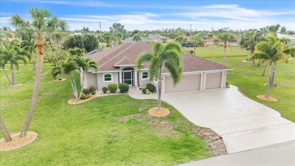 519 W Cashew, PUNTA GORDA, FL 33955