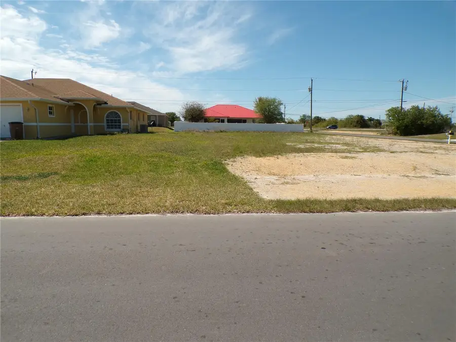 1910 NE 8th Place, Cape Coral, FL 33909 - #2