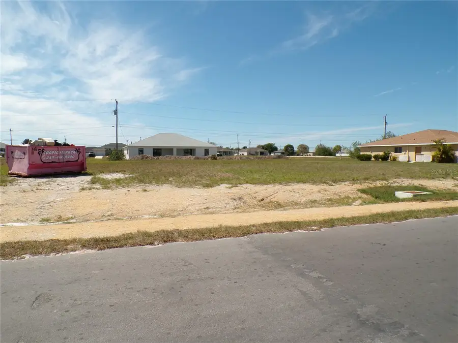 1816 NE 8th Place, Cape Coral, FL 33909 - #2