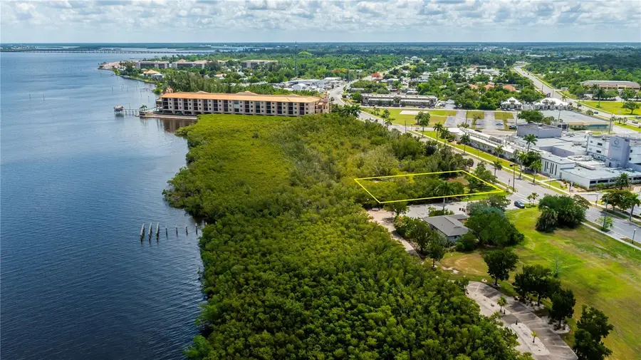806 E Marion Avenue, Punta Gorda, FL 33950 - #2