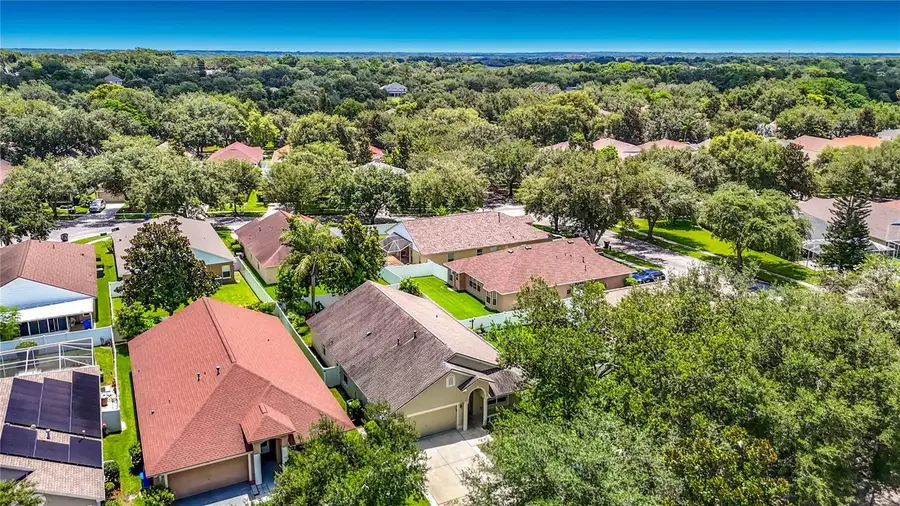 805 Lesa Glen Place, Brandon, FL 33510 - #2