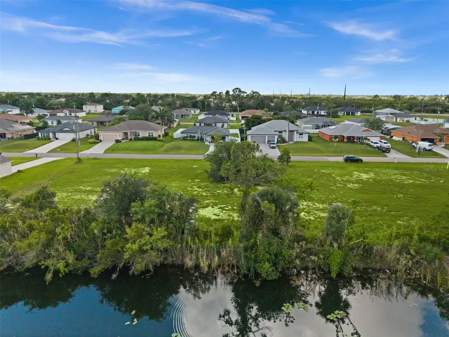 907 NE 32nd Terrace, Cape Coral, FL 33909 - #3