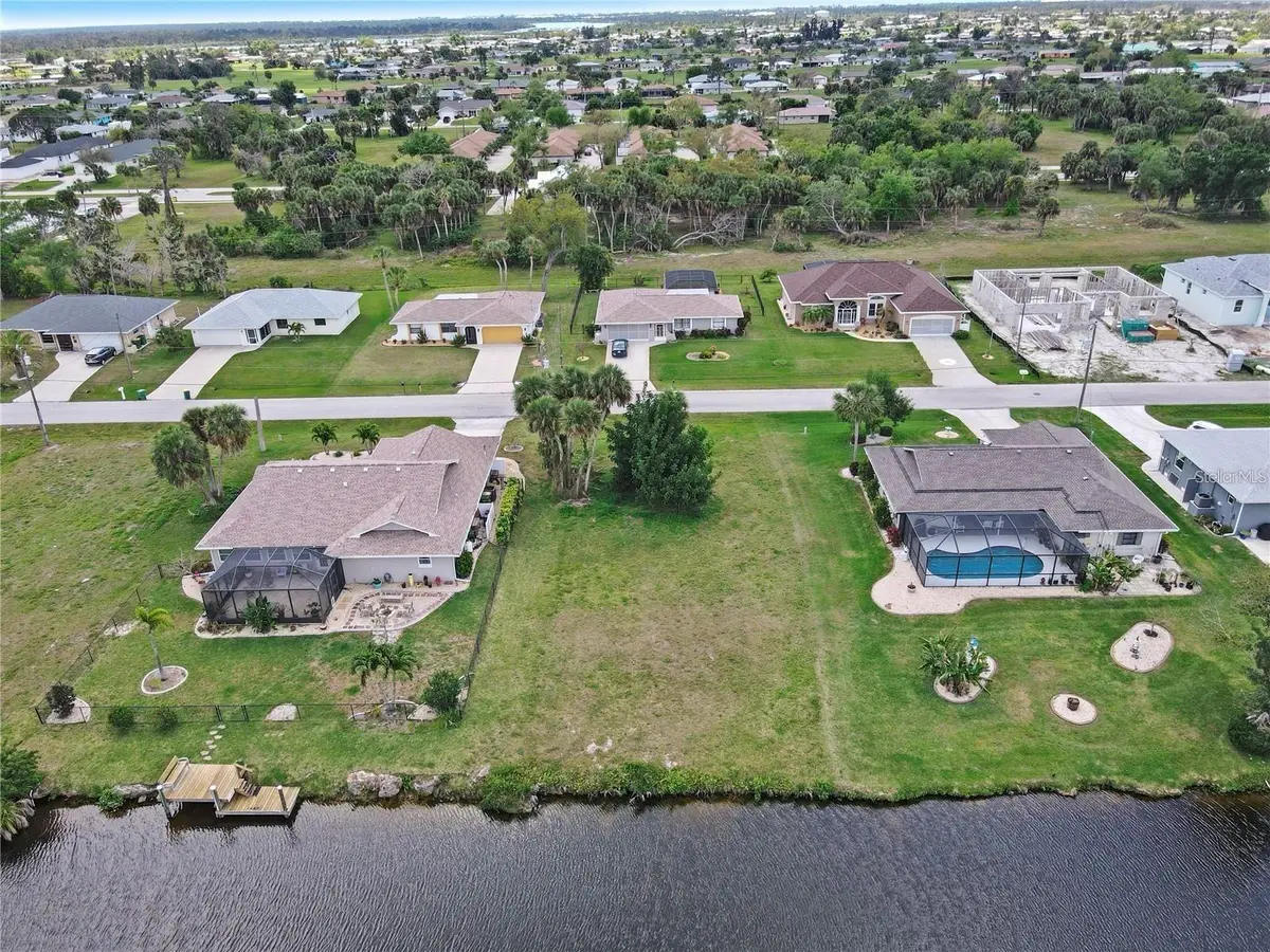 82 Mark Twain Lane, Rotonda West, FL 33947 - #1