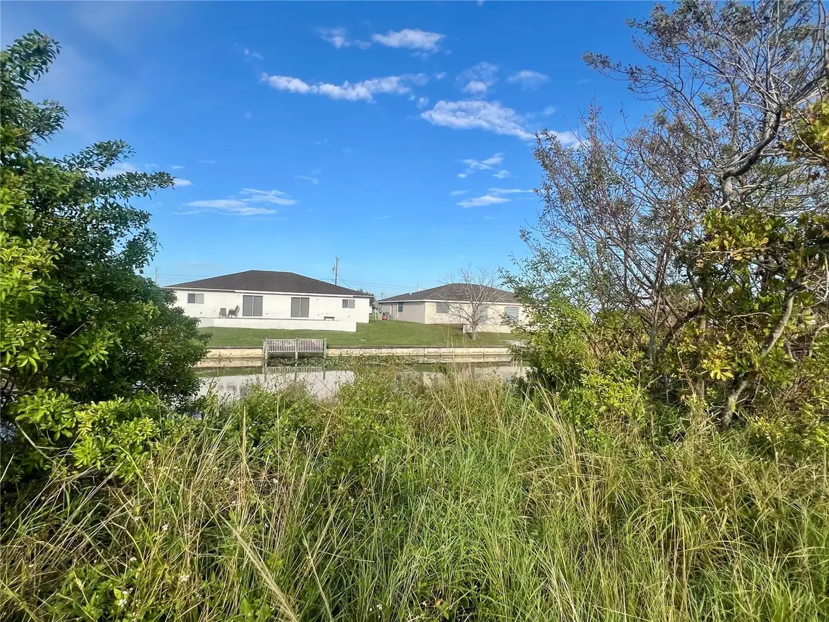 1424 NE 9th Avenue, Cape Coral, FL 33909 - #1