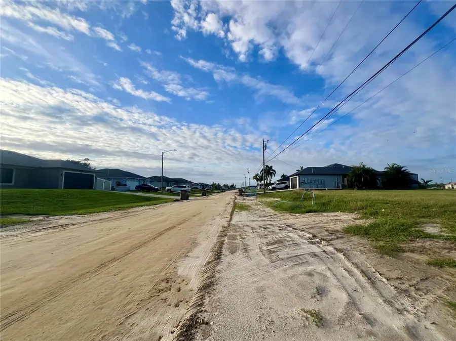 1424 NE 9th Avenue, Cape Coral, FL 33909 - #3