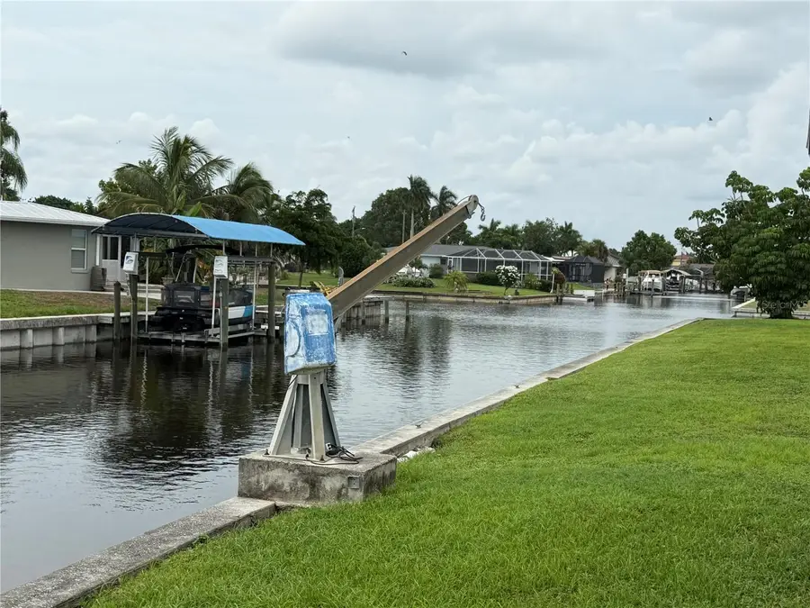 4339 S Bay Circle, North Fort Myers, FL 33903 - #3