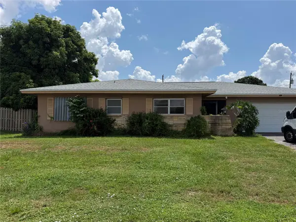 563 Beal Street Nw, PORT CHARLOTTE, FL 33952